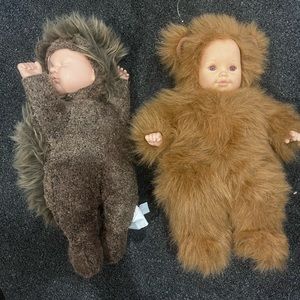 Two Ann Geddies dolls